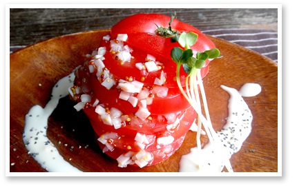 おもてなしにもOKのヘルシーレシピ トマトのおもてなしサラダ